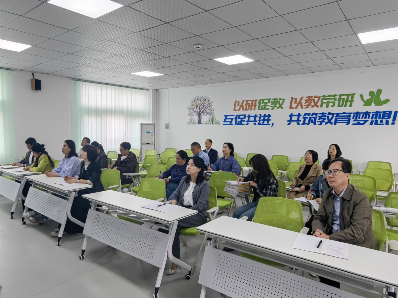 8听闵礼刚老师课.jpg