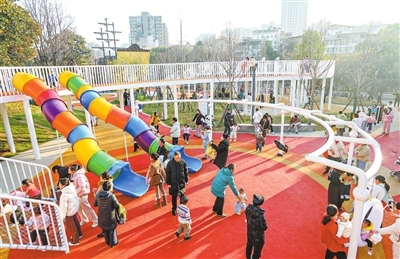 十里河生态公园儿童友好型主题公园。